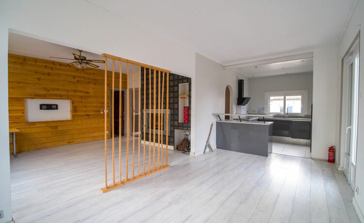 Maison Parentis En Born 8 pièce(s) 164 m² + 73 m² 4
