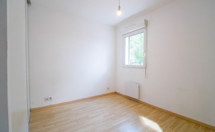 Appartement type T3 de plain pied, centre ville Parentis