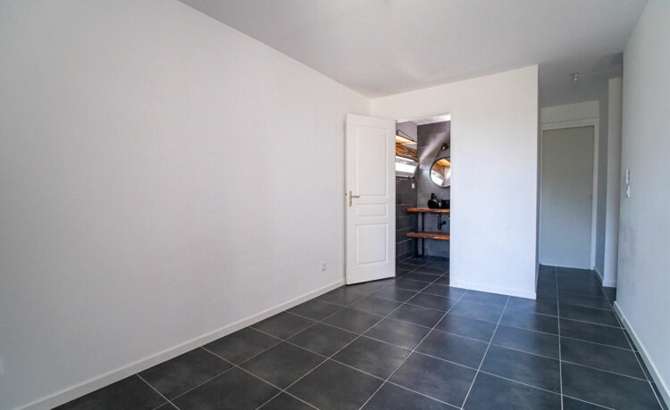 Appartement type T5 refait à neuf en centre ville Biscarrosse